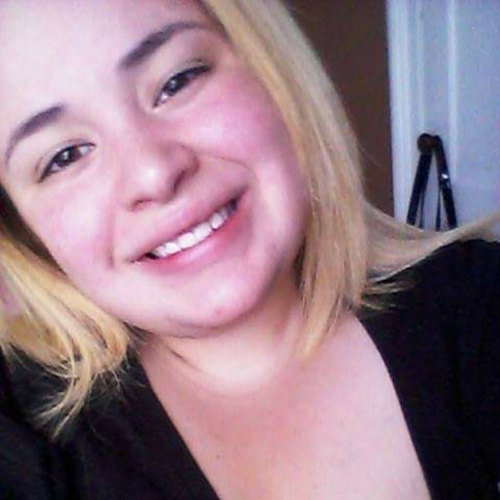 Meet your Posher, Corina